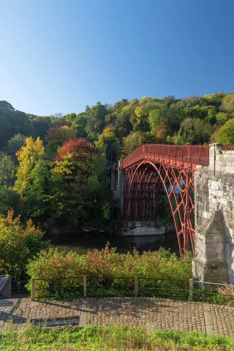 Framed Print : UK, England, Shropshire, Telford, Ironbridge Gorge, UNESCO World Heritage Site, Ironbridge, The Iron Bridge over River Severn Framed Print : UK, England, Shropshire, Telford, Ironbridge Gorge, UNESCO World Heritage Site, Ironbridge, The Iron Bridge over River Severn