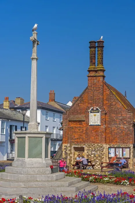 Framed Print : UK, England, Suffolk, Aldeburgh, Aldeburgh Moot Hall Framed Print : UK, England, Suffolk, Aldeburgh, Aldeburgh Moot Hall