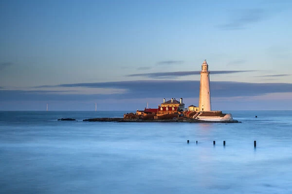 UK, England, Tyne and Wear, North Tyneside, Whitley Bay, St Marys Island, St. Marys Lighthouse