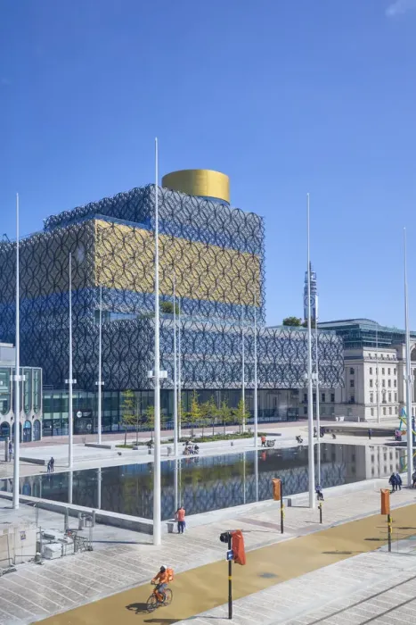 Framed Print : UK, England, West Midlands, Birmingham, View of Birmingham libary and Centenary Square