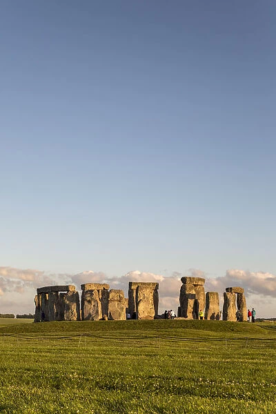 UK, England, Wiltshire Stonehenge Stonehenge stone circle