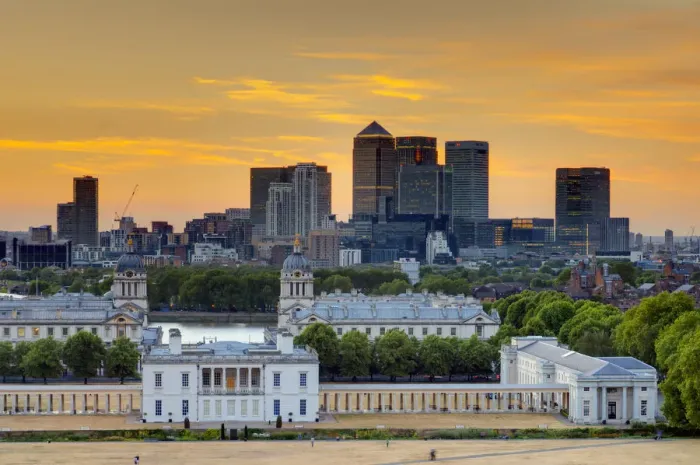 Framed Print : UK, London, Greenwich, Greenwich Park, National Maritime Musuem and Canary Wharf Framed Print : UK, London, Greenwich, Greenwich Park, National Maritime Musuem and Canary Wharf