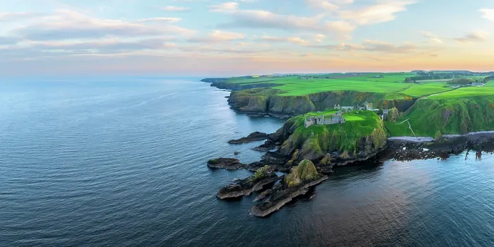 Framed Print : UK, Scotland, Aberdeenshire, Stonehaven, Dunnottar Castle