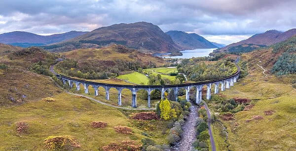 UK, Scotland, Highland, Glen Finnan, Glenfinnan Viaduct with Loch Shiel beyond
