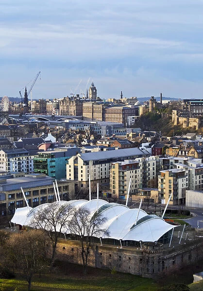 UK, Scotland, Lothian, Edinburgh, View from the Salisbury Crags towards Our Dynamic Earth
