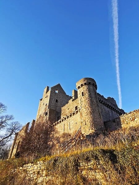 UK, Scotland, Lothian, Edinburgh, View of the Craigmillar Castle