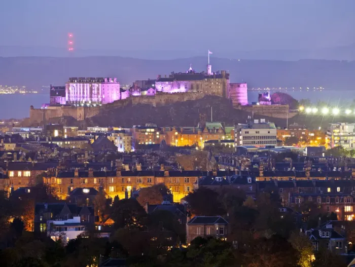 Framed Print : UK, Scotland, Lothian, Edinburgh, Twilight view of the Castle from the Blackford Hill