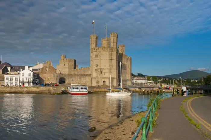 Framed Print : UK, Wales, Gwynedd, Caernarfon, Caernarfon Castle Framed Print : UK, Wales, Gwynedd, Caernarfon, Caernarfon Castle
