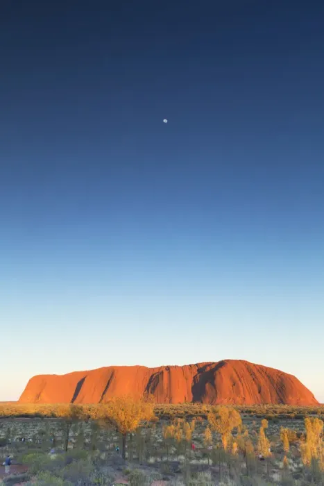 Framed Print : Uluru (UNESCO World Heritage Site) at dawn, Uluru-Kata Tjuta National Park, Northern Framed Print : Uluru (UNESCO World Heritage Site) at dawn, Uluru-Kata Tjuta National Park, Northern