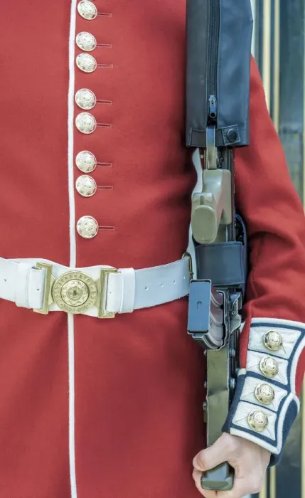 Framed Print : Uniform detail of the Queens Guards, Coldstream Guards at the Tower of London