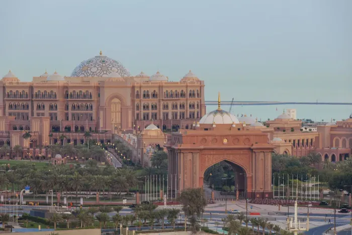 Framed Print : United Arab Emirates, Abu Dhabi, The Emirates Palace Hotel Framed Print : United Arab Emirates, Abu Dhabi, The Emirates Palace Hotel
