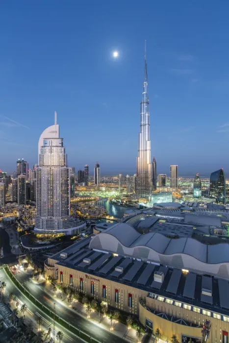 Framed Print : United Arab Emirates, Dubai, the Burj Khalifa, elevated view looking over the Dubai Mall