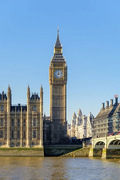 United Kingdom, England, London. Palace of Westminster and the clock tower of Big Ben