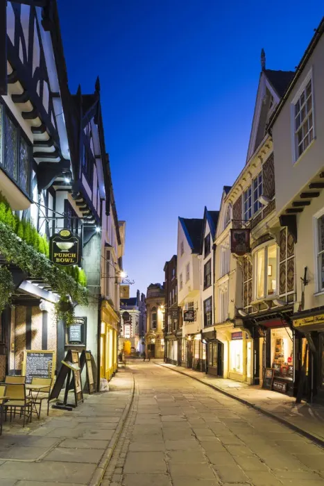 Framed Print : United Kingdom, England, North Yorkshire, York. The Punch Bowl pub on historic Stonegate Framed Print : United Kingdom, England, North Yorkshire, York. The Punch Bowl pub on historic Stonegate