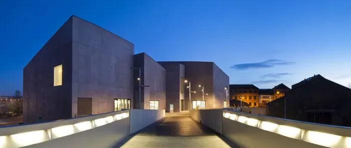 Framed Print : United Kingdom, England, West Yorkshire, Wakefield. The Hepworth Gallery Framed Print : United Kingdom, England, West Yorkshire, Wakefield. The Hepworth Gallery