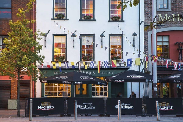 United Kingdom, Northern Ireland, Belfast, McHughs pub - McHughs is the oldest surviving