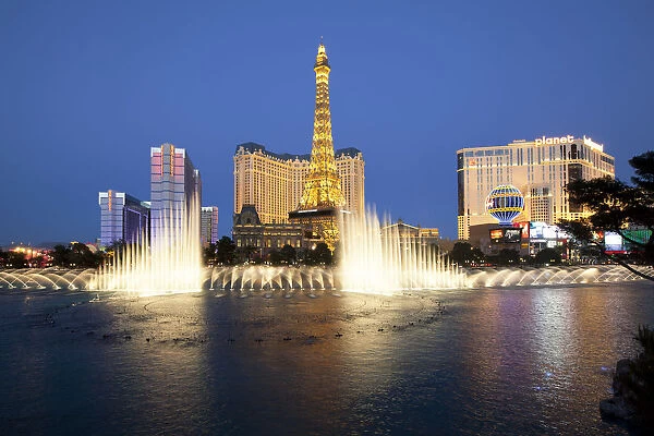United States of America, Nevada, Las Vegas, Bellagio fountains perform in front of