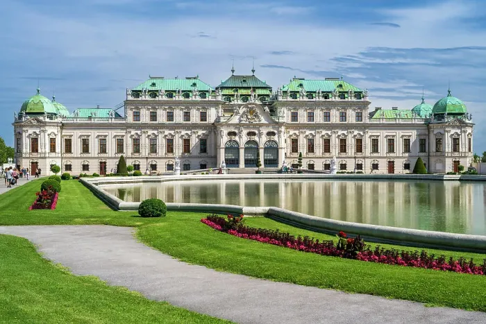 Framed Print : Upper Belvedere historic building complex, Vienna, Austria Framed Print : Upper Belvedere historic building complex, Vienna, Austria