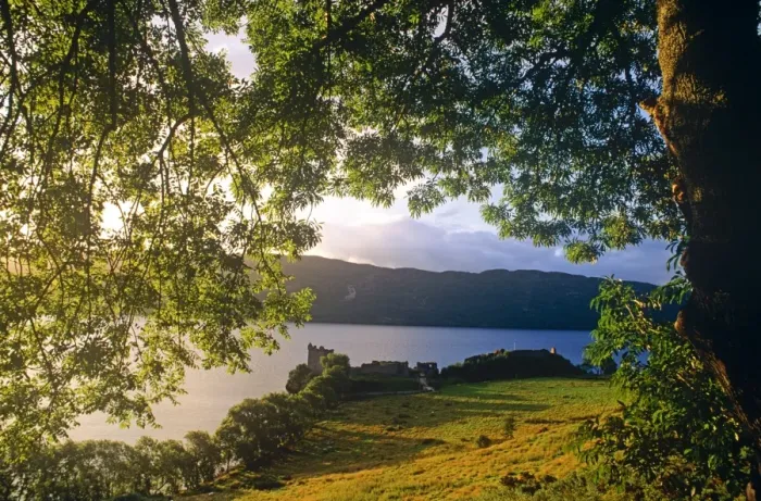 Framed Print : Urquhart Castle, Loch Ness, Lochaber, Scotland Framed Print : Urquhart Castle, Loch Ness, Lochaber, Scotland