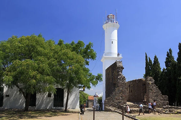 Uruguay, Colonia del Sacramento (UNESCO World Heritage Site), lighthouse
