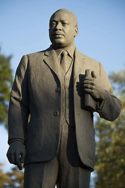 USA, Alabama, Birmingham, Kelly Ingram Park, Martin Luther King Jr. statue