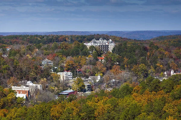 USA, Arkansas, Eureka Springs, Crescent Spring Hotel, elevated view