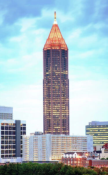 USA, Atlanta, Georgia, Bank Of America Plaza Building, Tallest Skyscraper In Atlanta, Also Known as The Pencil, Fulton County, Dusk