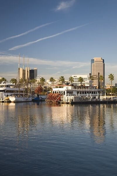 USA, California, Long Beach, Shoreline Village, marina and city view