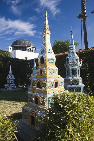 USA, California, Los Angeles, Hollywood, Hollywood Forever Cemetery, Buddhist stupas