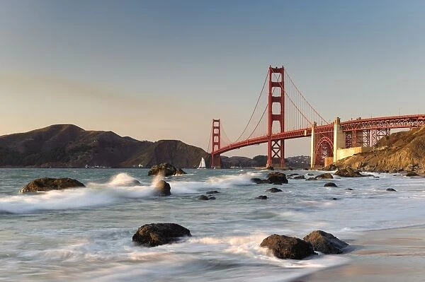 USA, California, San Francisco, Bakers Beach and Golden Gate Bridge
