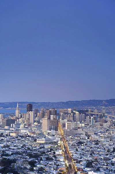 USA, California, San Francisco, Skyline viewed from Twin Peaks
