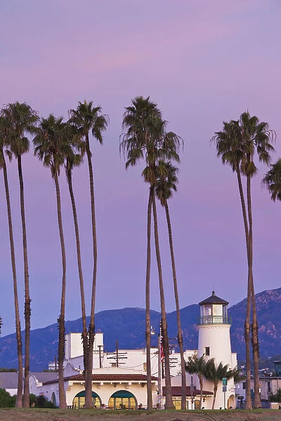 USA, California, Southern California, Santa Barbara, Cabrillo Boulevard, sunrise