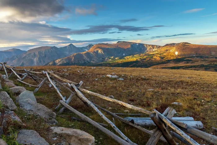 Framed Print : USA, Colorado, Rocky Mountain National Park, Gore Range Overlook towards Front Range of the Rocky Mountains Framed Print : USA, Colorado, Rocky Mountain National Park, Gore Range Overlook towards Front Range of the Rocky Mountains