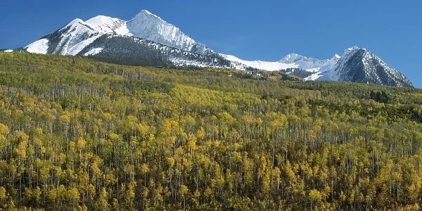 USA, Colorado, San Juan Mountains in Autumn