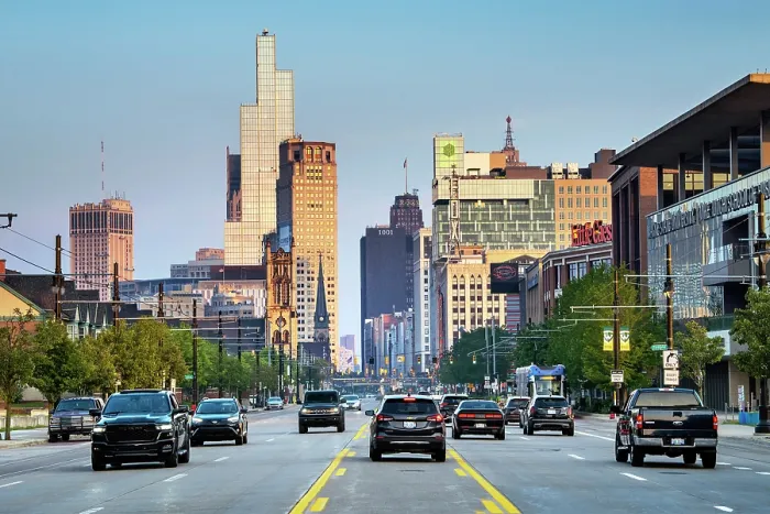 Framed Print : USA, Detroit, Michigan, Looking Down Woodward Avenue, Detroit's Main Street, New Hudson Building, Skyscraper Framed Print : USA, Detroit, Michigan, Looking Down Woodward Avenue, Detroit's Main Street, New Hudson Building, Skyscraper