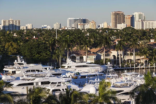 USA, Florida, Fort Lauderdale, city view from Intercoastal Waterway with yachts