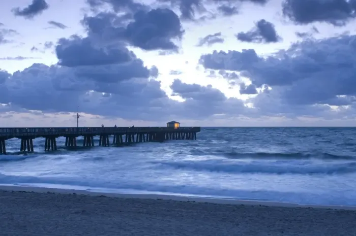 Framed Print : USA, Florida, Pompano Beach, Fishing Pier, Atlantic Ocean Framed Print : USA, Florida, Pompano Beach, Fishing Pier, Atlantic Ocean