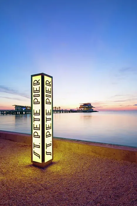 Framed Print : USA, Florida, Saint Petersburg, New Pier District, 26 Acre Public Park, Pinellas County, Tampa Bay