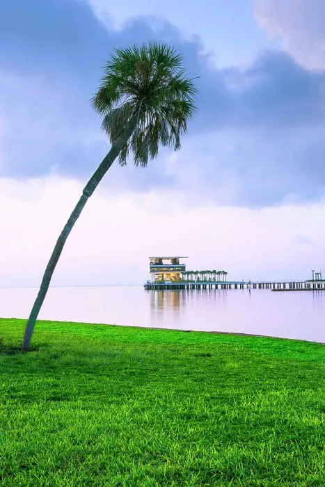 Framed Print : USA, Florida, Saint Petersburg, New Pier District, 26 Acre Public Park, Pinellas County, Tampa Bay, Seen From Vinoy Park Framed Print : USA, Florida, Saint Petersburg, New Pier District, 26 Acre Public Park, Pinellas County, Tampa Bay, Seen From Vinoy Park