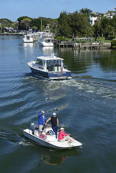 USA, Florida, Sarasota County, Casey Key, intercoastal waterway, motor boat