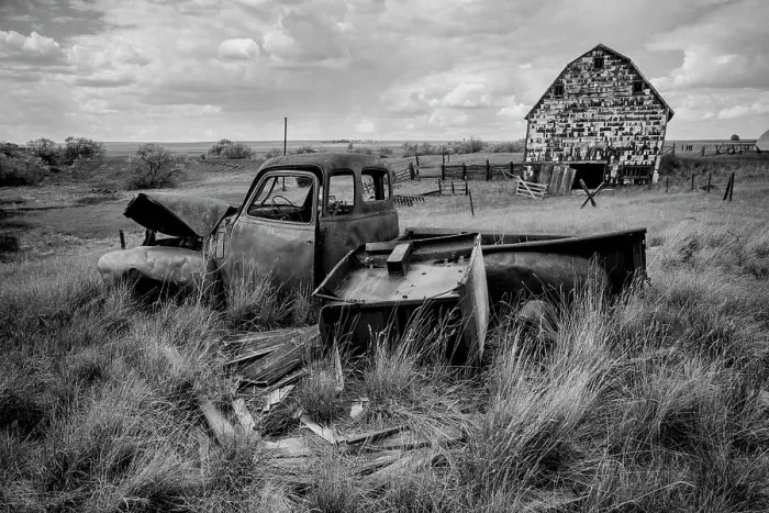 Framed Print : USA, Great Plains, Montana, Big Sandy, abandoned farm