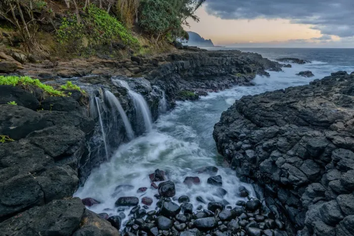 Framed Print : USA, Hawaii, Kauai, North Shore, Queens Bath Framed Print : USA, Hawaii, Kauai, North Shore, Queens Bath