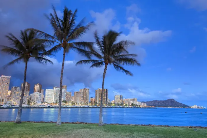 Framed Print : USA, Hawaii, Oahu, Honolulu Skyline and Diamond Head Crater Framed Print : USA, Hawaii, Oahu, Honolulu Skyline and Diamond Head Crater