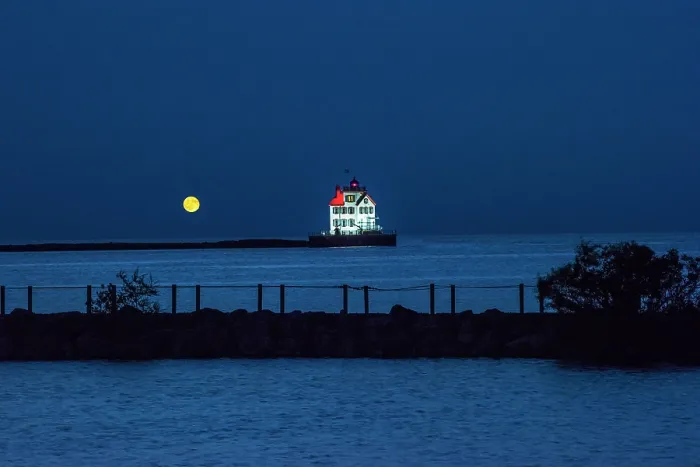 Framed Print : USA, Lorain, Ohio, Lake Erie, Lorain Lighthouse, Jewel Of The Port, Consistently Voted Best Lighthouse On Lake Erie, Full Moon Rising Framed Print : USA, Lorain, Ohio, Lake Erie, Lorain Lighthouse, Jewel Of The Port, Consistently Voted Best Lighthouse On Lake Erie, Full Moon Rising
