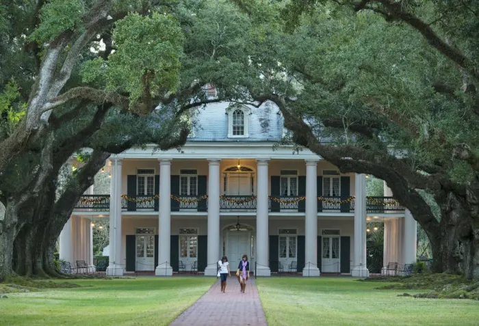 Framed Print : USA, Louisiana, St. James Parish, Vacherie, Oak Alley Plantation