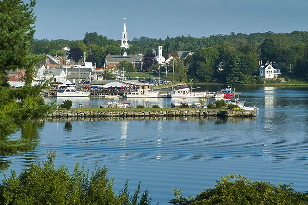 USA, Maine, Damariscotta, town view