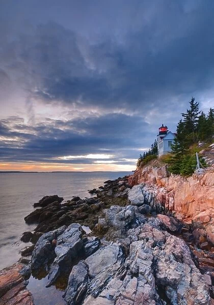 USA, Maine, Mount Desert Island, Bas Harbor, Bas Harbor Lighthouse