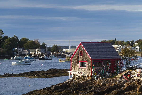 USA, Maine, Orrs Island, old lobster shack