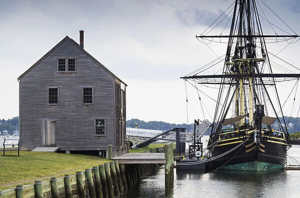 USA, Massachusetts, Salem, Friendship tall ship, Derby Wharf