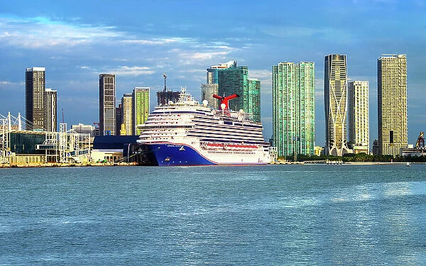 USA, Miami, Florida, Port Of Miami, Cruise Ship